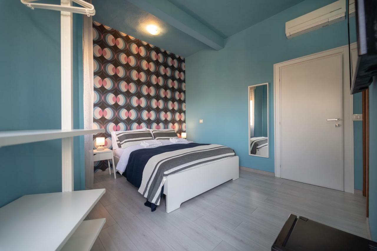 Budget Rooms Carbonazzi 17 Cagliari Exterior photo
