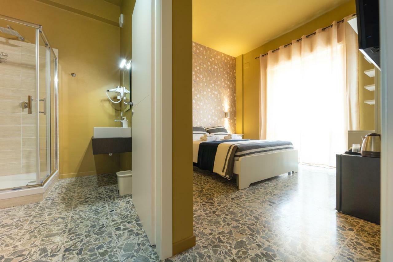 Budget Rooms Carbonazzi 17 Cagliari Exterior photo